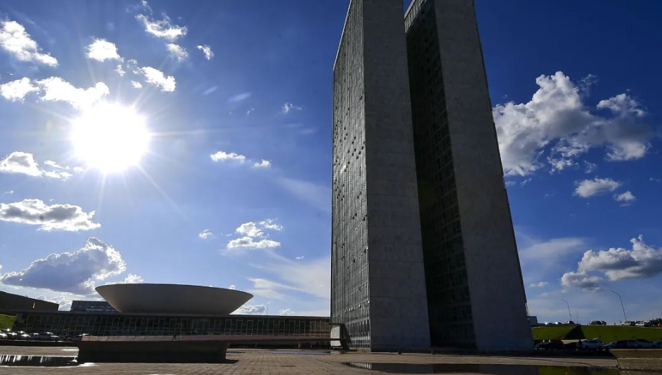 Paulo Teixeira e Mauro Vieira abrem teste de fogo do governo no Congresso