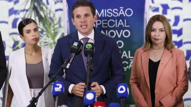 Hugo Motta quer imparcialidade no relatório do novo Plano Nacional de Educação
