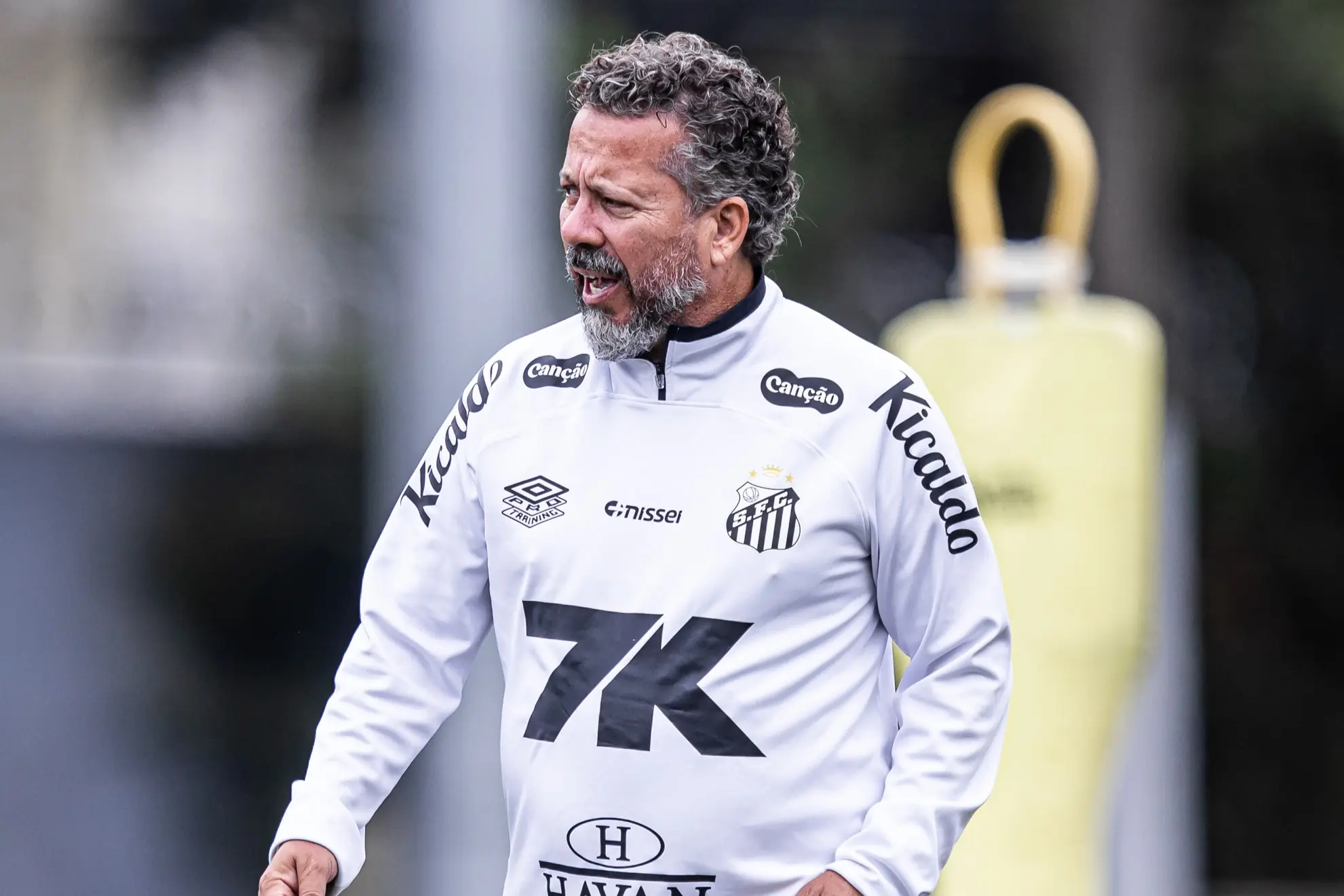 Cleber Xavier acredita em Neymar 100% na volta e confirma Igor Vinícius no Santos