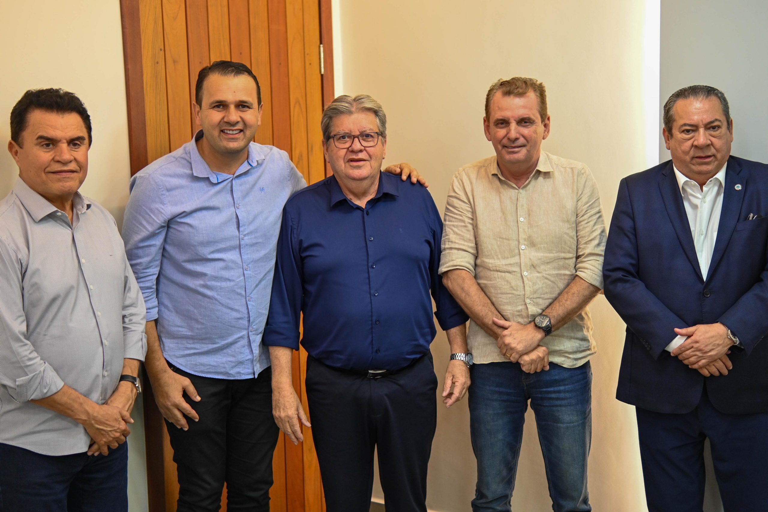 Aldo Andrade participa de audiência com o governador e anuncia mais recursos para Bernardino Batista