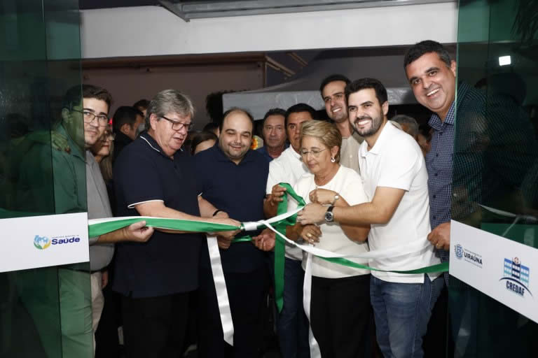 João Azevêdo anuncia R$ 27 milhões para Uiraúna com convênios de saúde e vistoria à obra da PB-387