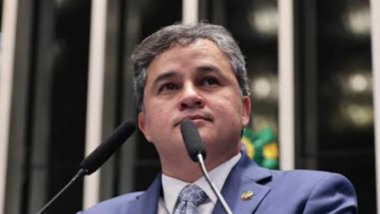 Efraim assina pedido de impeachment de Alexandre de Moraes