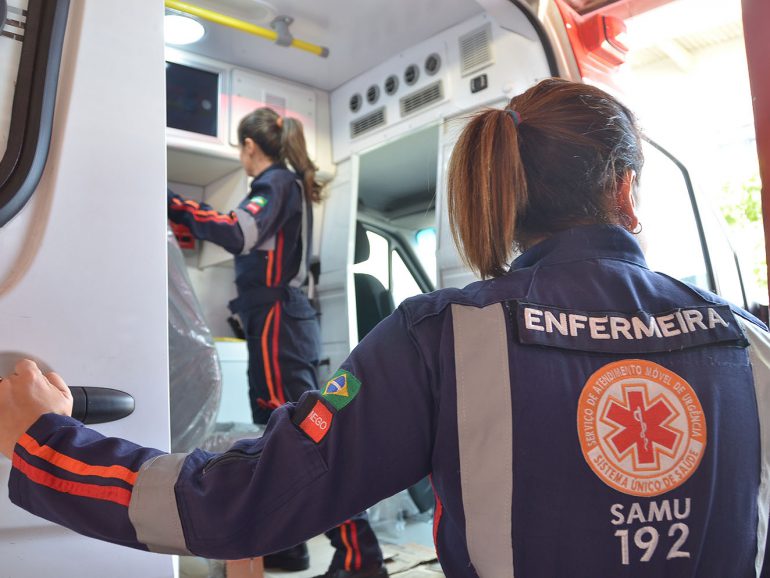 Mulher é presa suspeita de esfaquear a própria mãe na Paraíba