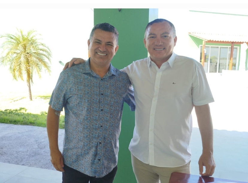 Executivo e Legislativo unidos: prefeito Luiz Claudino e vereador Riva discutem projetos para o desenvolvimento de SJRP