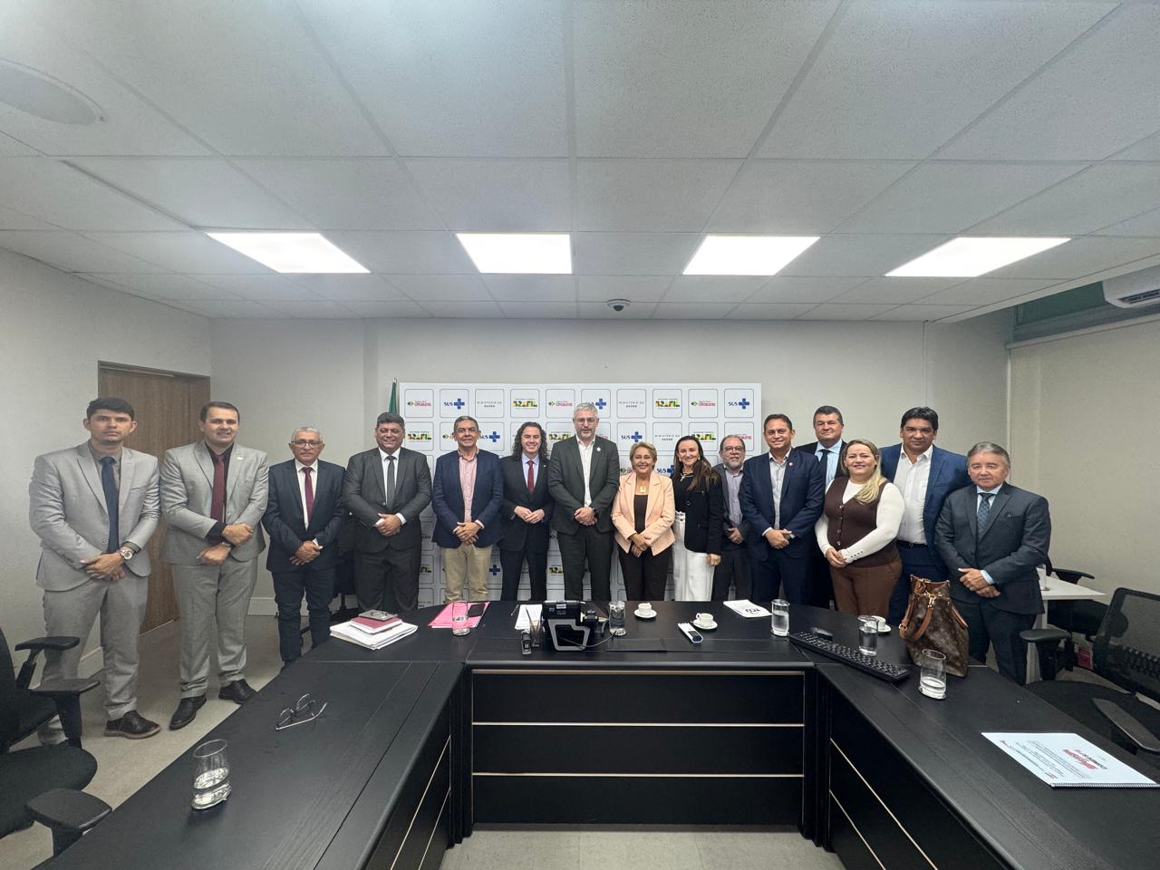 Leninha Romão lidera comitiva do CONDESPB durante audiência em Brasília
