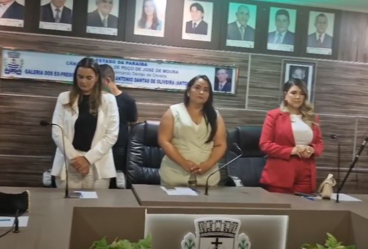 Paula Batista comanda Sessão Solene de entrega de títulos de cidadão e homenagens em Poço de José de Moura