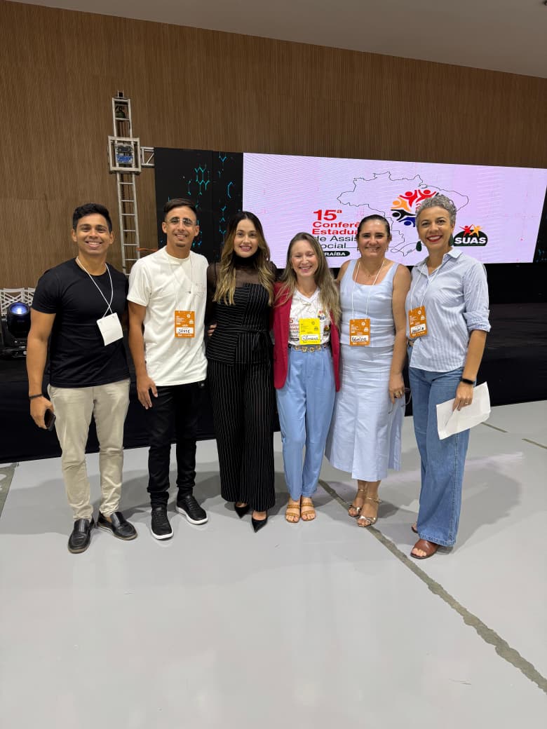 Comitiva da assistência social de Bernardino Batista participa de conferência em Campina Grande