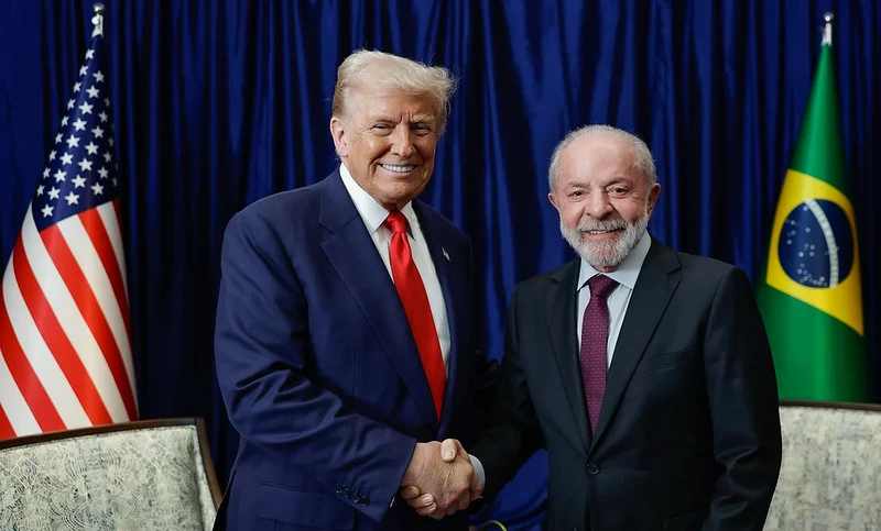 Lula diz a Trump que pode mediar conflito entre EUA e Venezuela