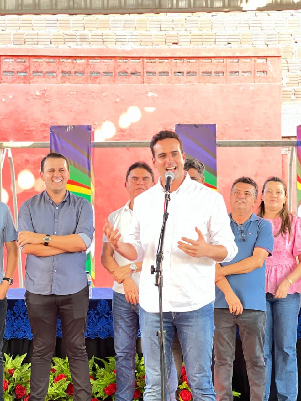 Prefeitos do Vale do Rio do Peixe recebem a visita do governador Lucas Ribeiro. Assista