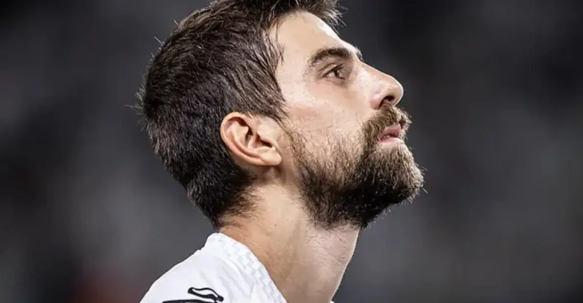 Luan Peres desfalca o Santos no clássico contra o Palmeiras