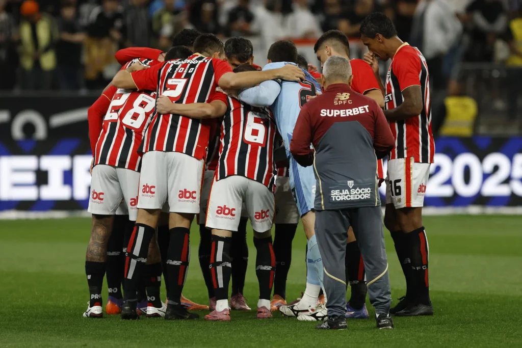 São Paulo fecha ano com aproveitamento ruim em clássicos; veja números