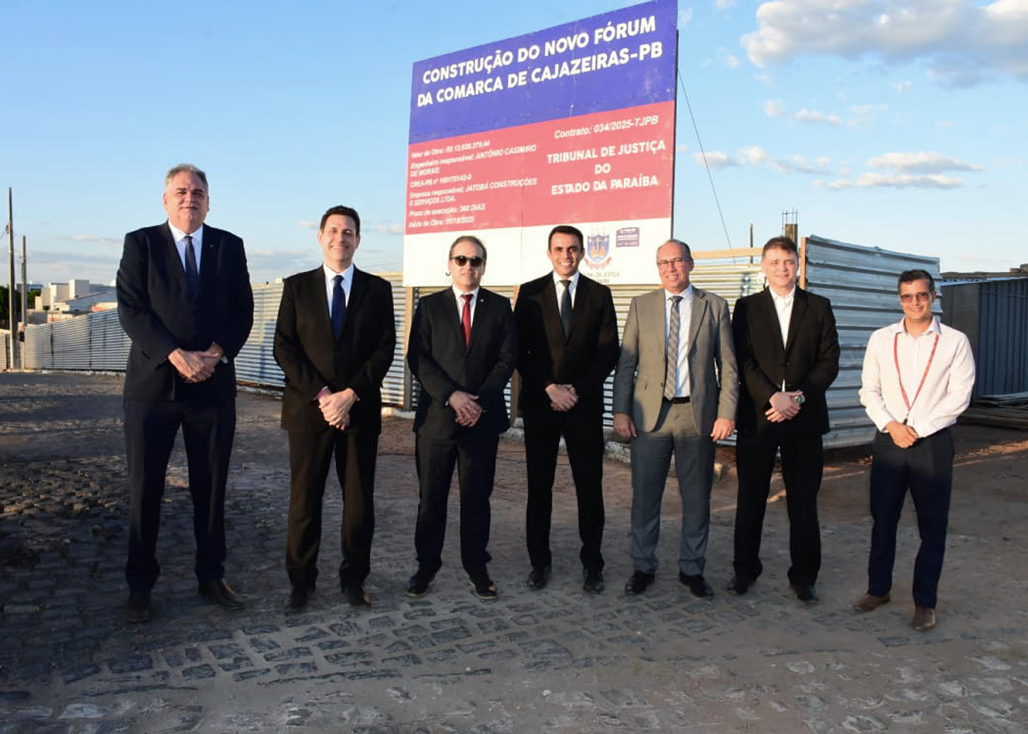 Construção do novo Fórum de Cajazeiras segue em ritmo acelerado; presidente do TJPB visita canteiro de obras