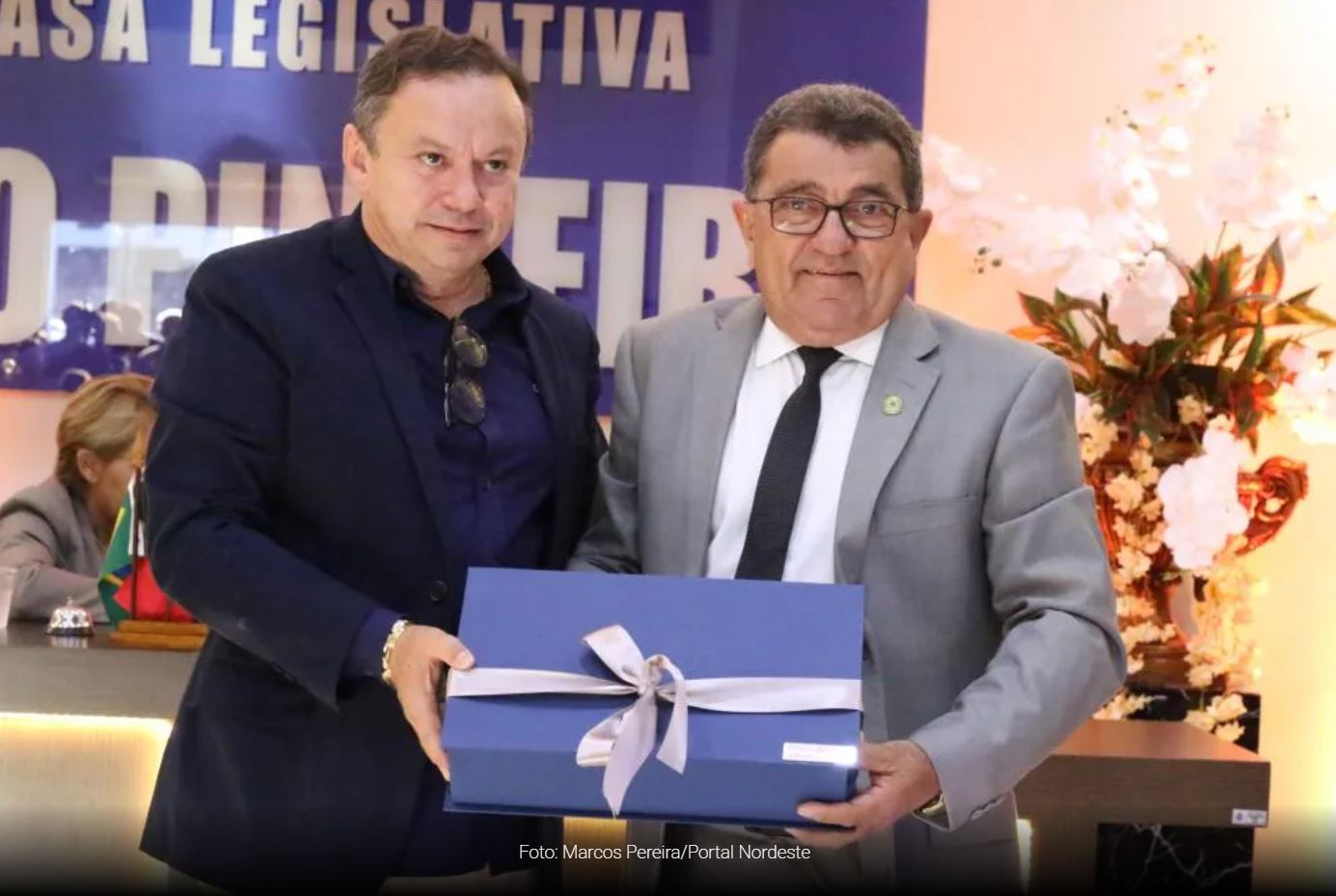Empresário Tata Motos recebe título de Cidadão Uiraunense em sessão solene na Câmara Municipal.