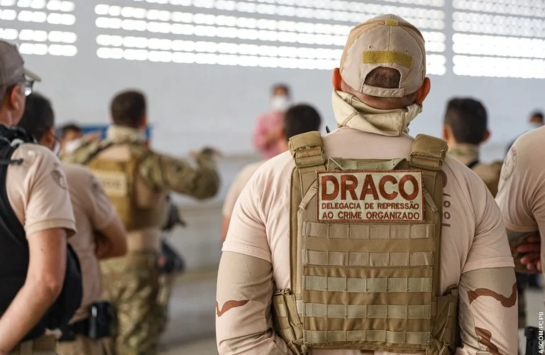 Operação desarticula grupo criminoso e prende traficantes em Patos e João Pessoa