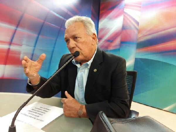 Zé Aldemir apoia autonomia de Corrinha Delfino em remanejamento de secretários