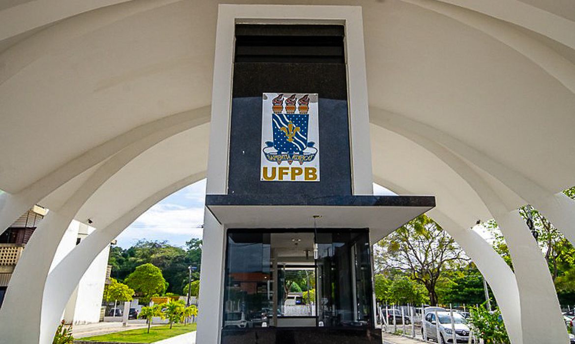 Universidades federais perdem quase R$ 500 milhões no Orçamento de 2026, diz Andifes