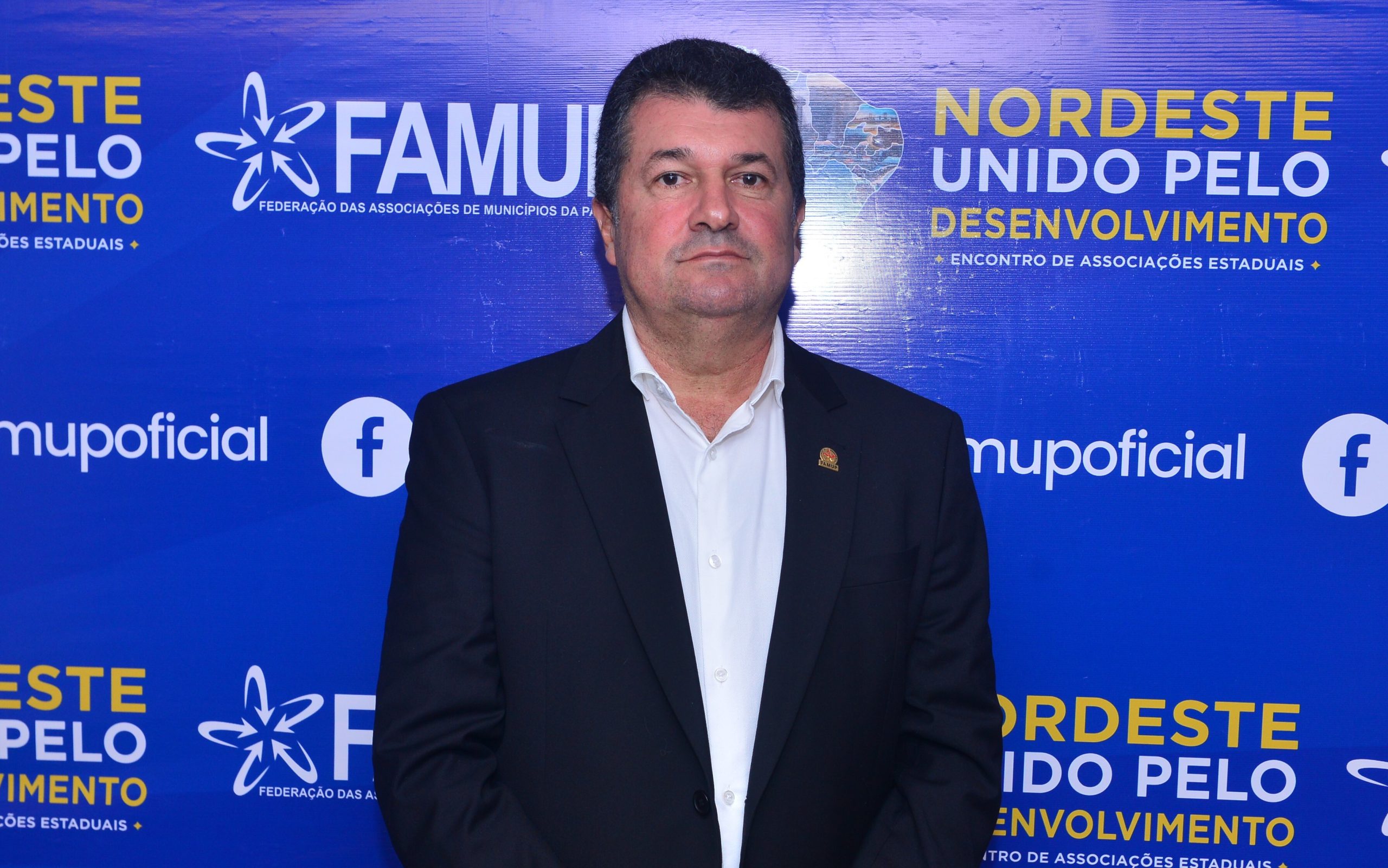 Presidente da Famup afirma que prefeituras da Paraíba pagaram 13º salário e folhas em dia