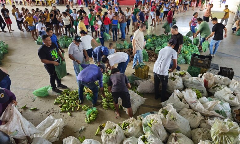 Prefeitura de Aparecida distribui 3,5 toneladas de alimentos para 600 famílias entre a zona rural e urbana do município