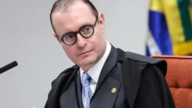 Zanin diz não haver impedimento para julgar denúncia contra Bolsonaro