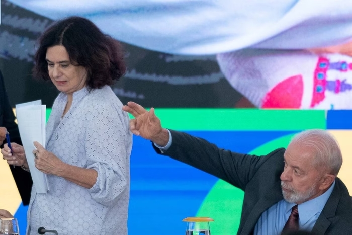 Presidente Lula demite Nísia Trindade e anuncia Padilha na Saúde