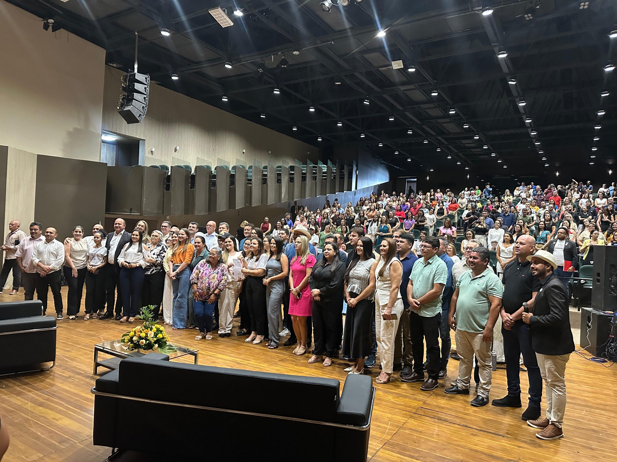 Assistente social representa Bernardino Batista em importante evento em João pessoa