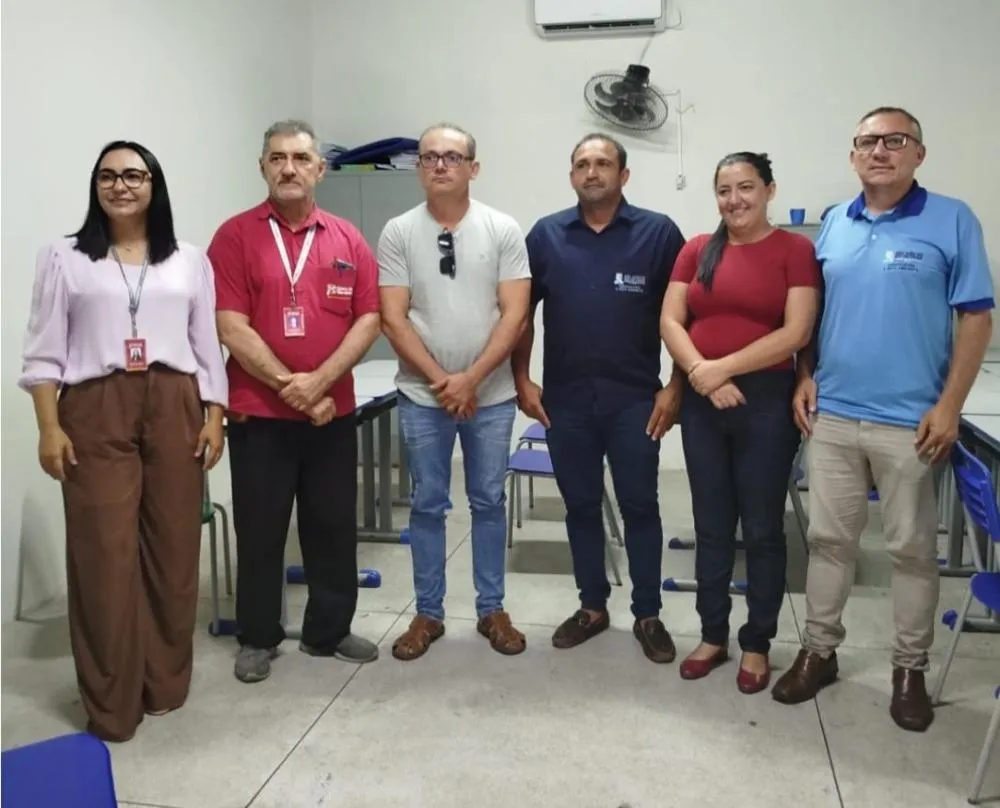 Presidente da Câmara de Vereadores de São João do Rio do Peixe busca melhorias para agricultores em reunião com Banco do Nordeste