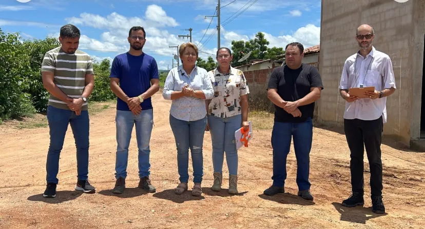 Prefeita Leninha Romão Realiza Visita Técnica para Início de Pavimentação em Novas Ruas em Uiraúna.