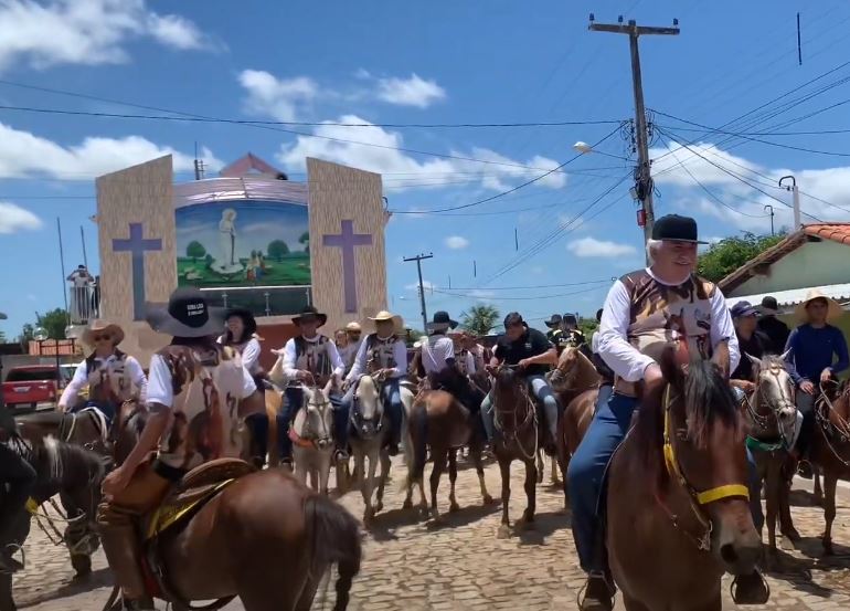 Prefeitura realiza mais uma “Cavalgada pela paz” e uma grande festa no município de Paraná