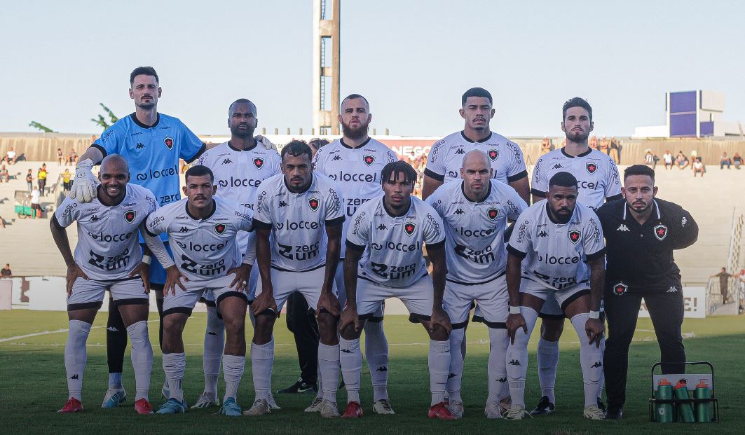 Fora dos planos? Titular do Botafogo-PB treina separado e fica com futuro incerto no clube