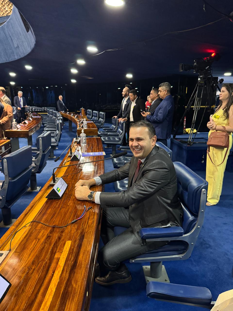 Prefeito Aldo Andrade em visita ao senado é recepcionado por Veneziano, Efraim e Daniela