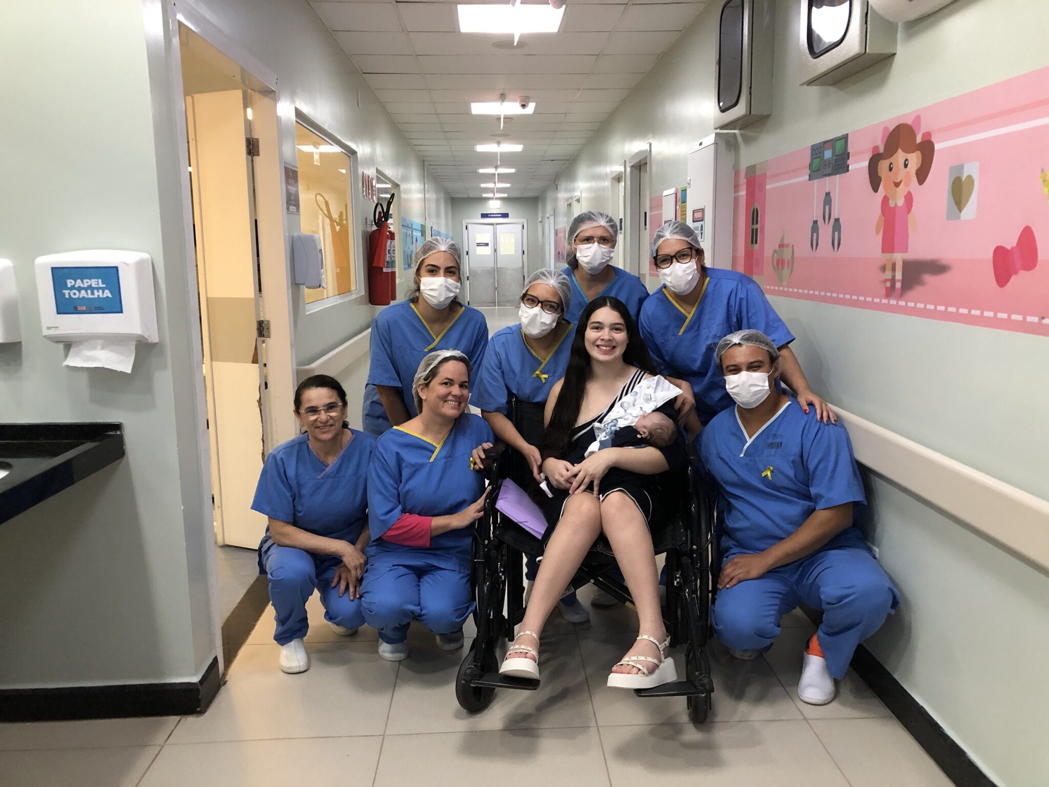Bebê recebe alta após cirurgia cardíaca de alta complexidade