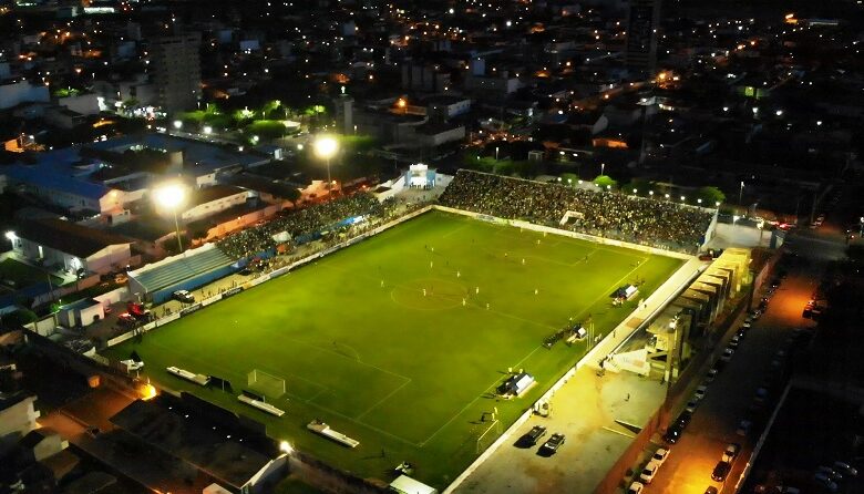 Esporte de Patos anuncia o meia Junyel Silva, e Atlético de Cajazeiras acerta retorno do lateral Felipinho
