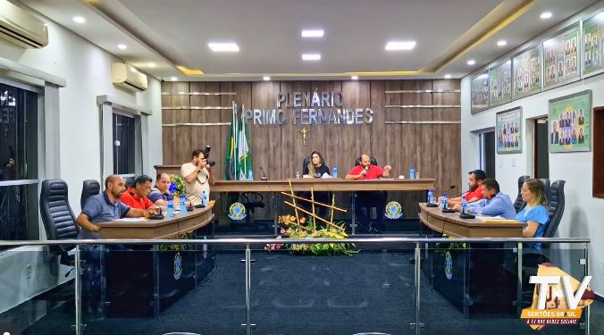 Câmara de Luís Gomes realiza 7ª Sessão Ordinária com foco em projetos sociais e homenagens a personalidades locais