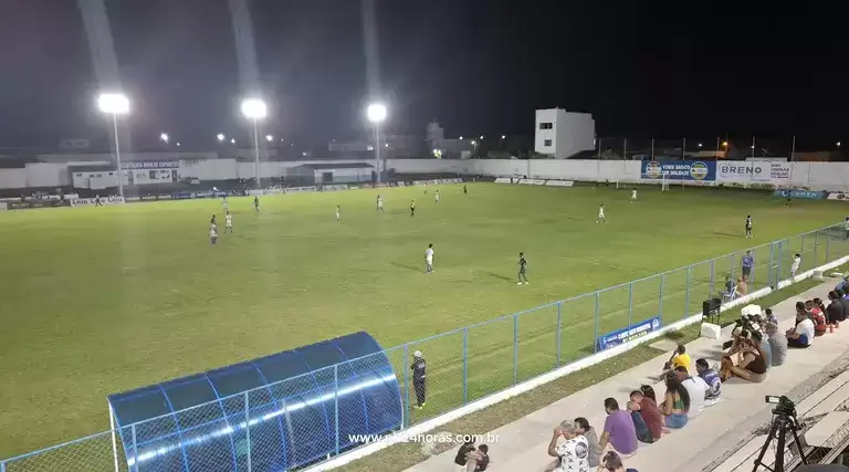 Sub-20 de Uiraúna empata com o Sousa em amistoso no estádio O Maurilhão. Jogo foi preparação do time sousense para o Paraibano sub-20