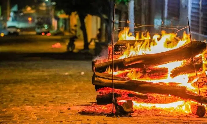 Prefeitura de Triunfo publica decreto que proíbe fogueiras e fogos com estampido no período junino