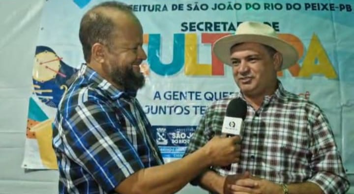 Luiz Claudino abre os festejos do Forrojão 2025 em São João do Rio do Peixe