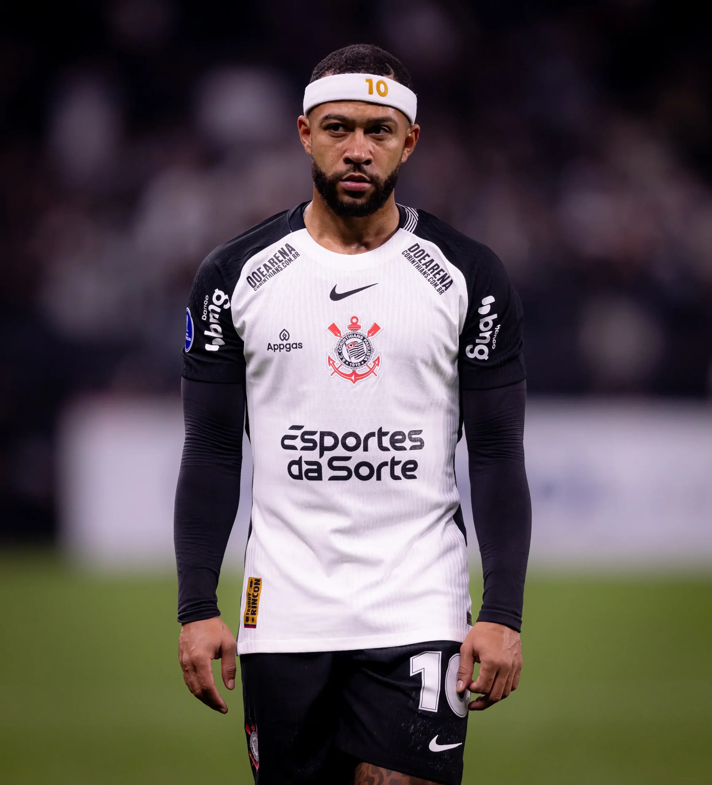 Memphis dá ultimato para o Corinthians pagar atrasados e ameaça não se reapresentar