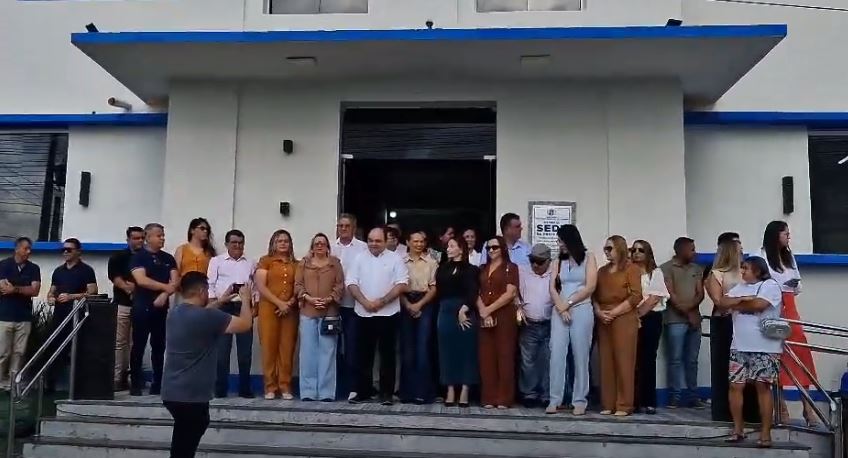 Uirauna comemora dia da independência com momento cívico no paço da prefeitura
