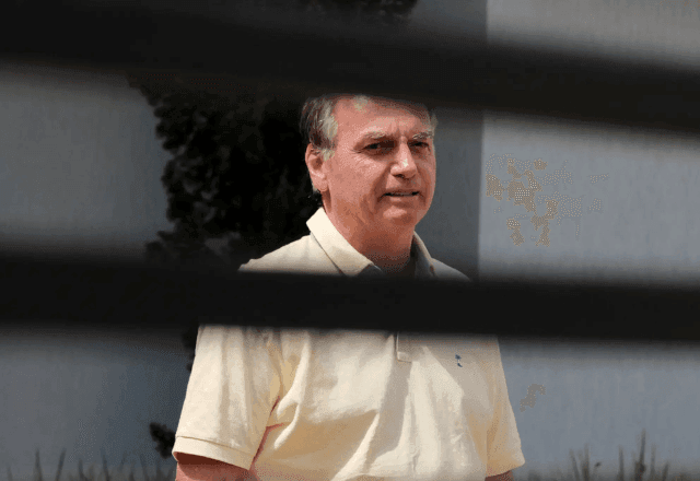 Defesa de Bolsonaro pede que Moraes aceite embargos infringentes ou leve caso ao plenário do STF