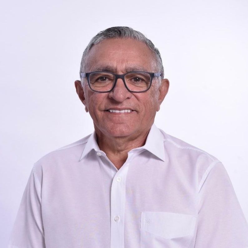 Prefeito Itamar Moreira passa por cirurgia e segue em recuperação tranquila