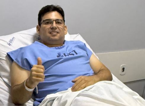 Sanfoneiro pau-ferrense Anízio Jr passa por crises e é hospitalizado em Sousa/PB, para retirada de pedras na vesícula