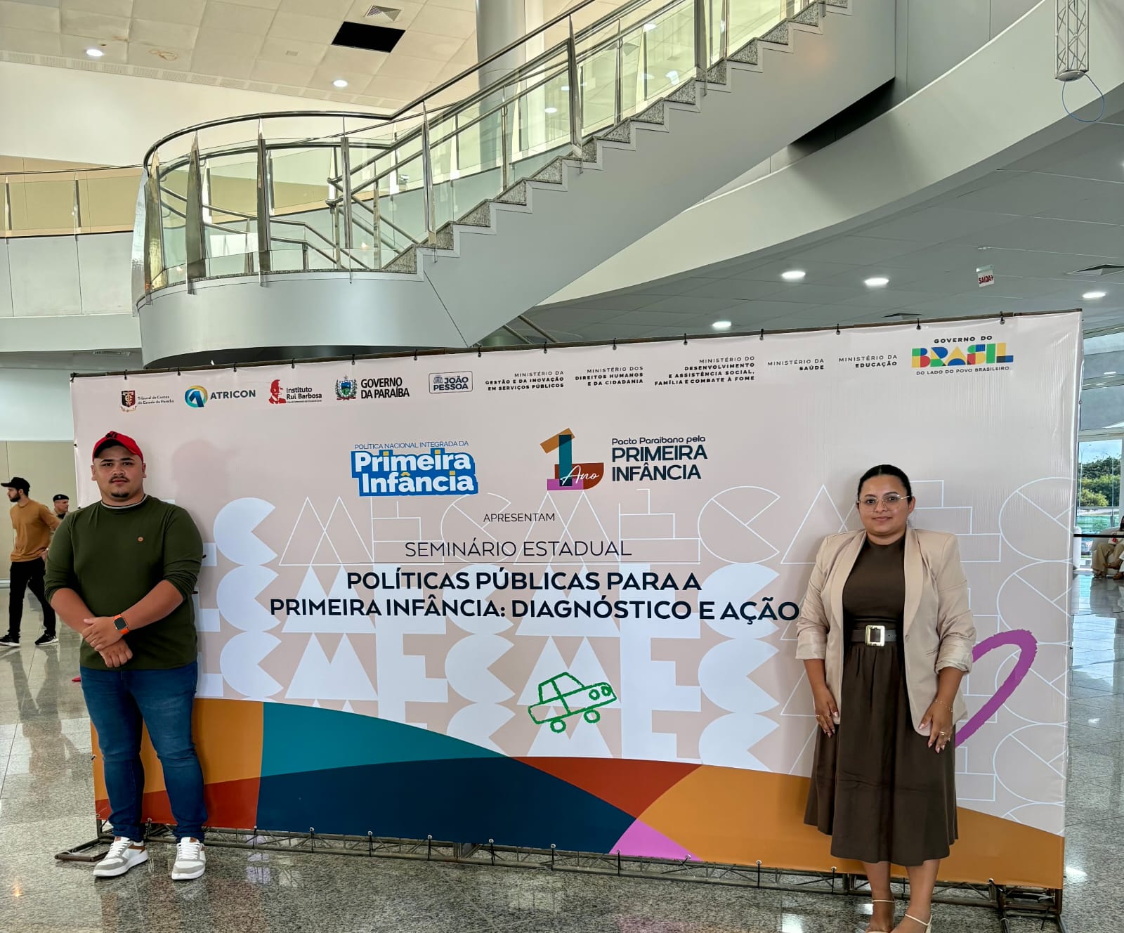 Bernardino Batista participa de seminário estadual sobre políticas públicas para a primeira infância em João Pessoa