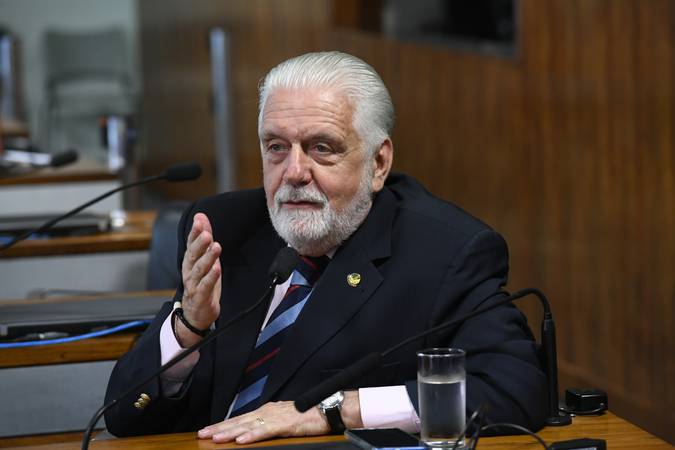 Quem é Jaques Wagner, senador alvo de nova fase da operação sobre o Banco Master