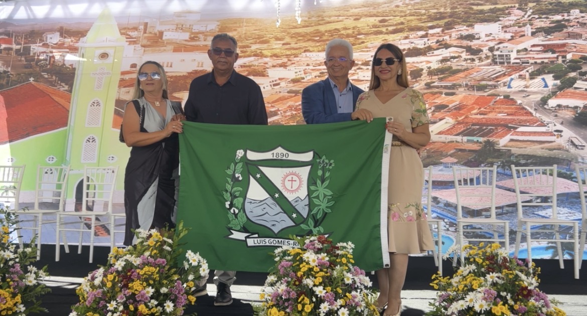 Luís Gomes celebra 136 anos de emancipação política e finaliza FENACUT com grande show em praça pública