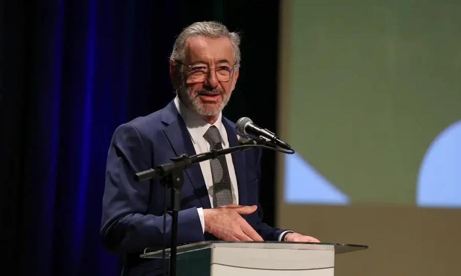 Governo inicia reuniões com setores afetados por tarifa de 25% dos EUA