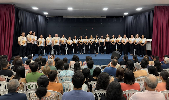 Coral Deusdedit Jardilino da Silva representa Triunfo em evento artístico em Uiraúna.