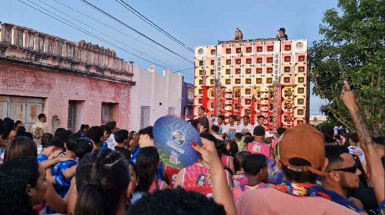 Luana Freitas e Lucas Soares comandam o encerramento do “Carnaval na serra” em Luís Gomes