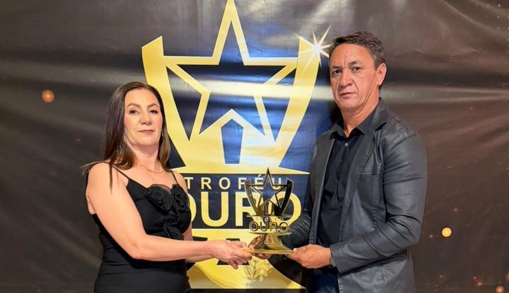 Gilberto Egídio é premiado com troféu ouro como melhor vereador de Bernardino Batista