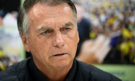 2025-08-14T013128Z_1_LYNXMPEL7D00Z_RTROPTP_4_BRAZIL-BOLSONARO