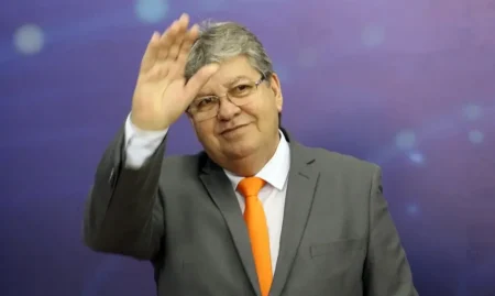 e9b2c5975f045acaf677f47bd3077d21